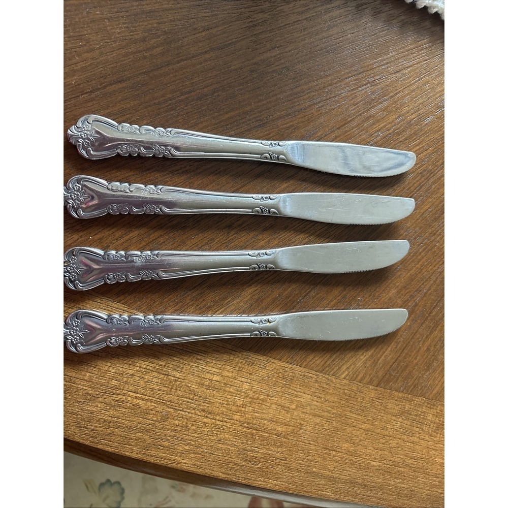 Rogers Flatware  4 Dinner Knives 3 TSP, 3 Sm Forks, 4 ForksKorea Stainless Steel